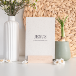 Postkarte »Jesus« auf Graspapier Image